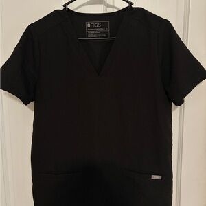 FIGS Women’s Black V-Neck Scrub Top